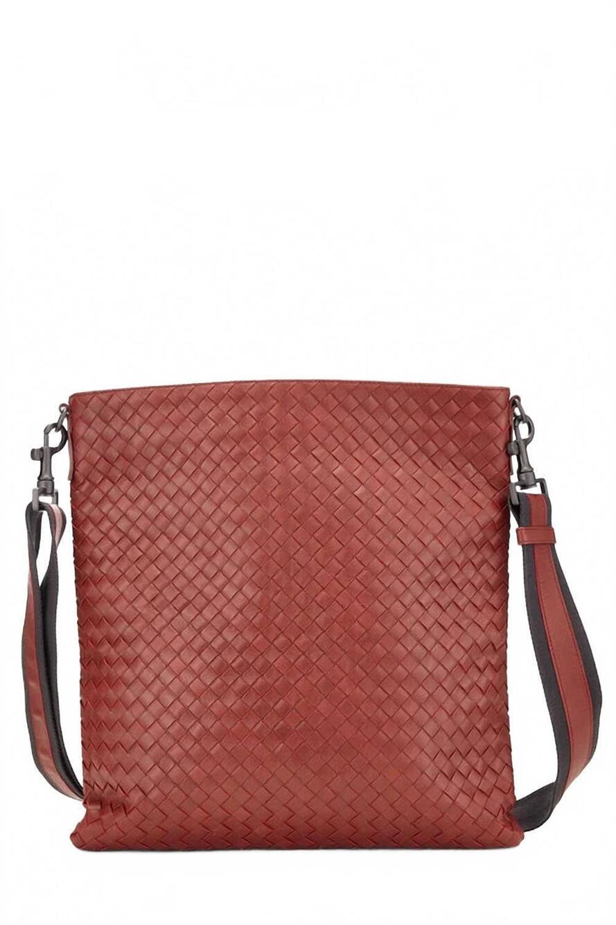 NEW BOTTEGA VENETA women's intrecciato weave messenger bag in burgundy